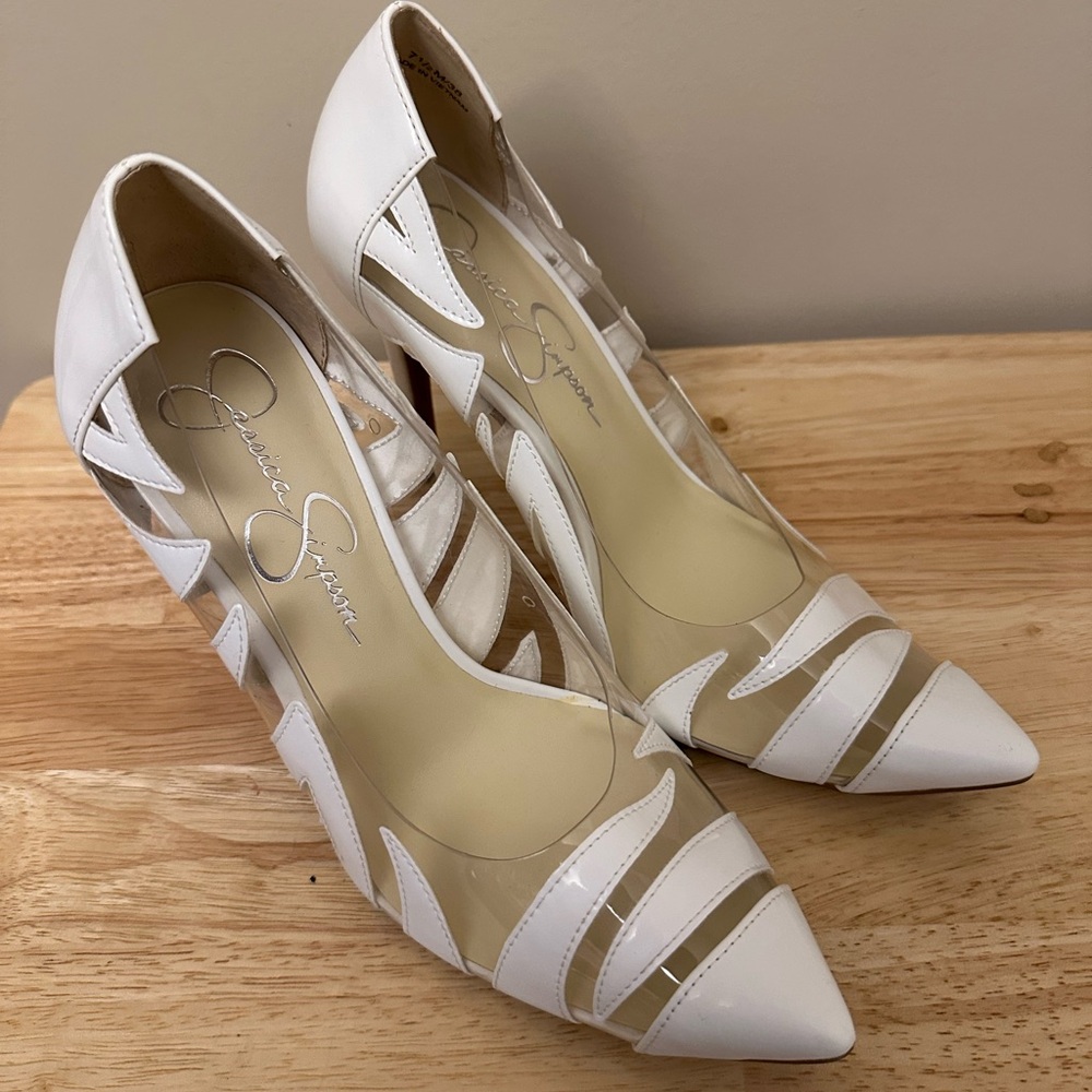 Jessica Simpson White Cut Out Heels with Clear Accents - Picture 1 of 6